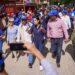 Primera Dama Visita Familiares de Víctimas de la Tormenta en SDO