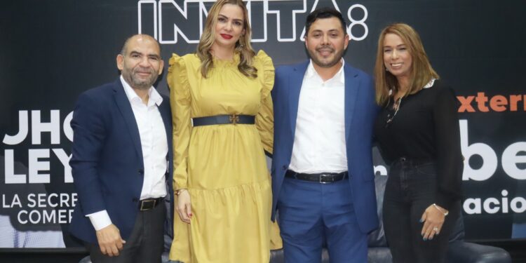 Experto en ventas y mercadeo imparte conferencia “Cultivando Positividad” la llave de las oportunidades.