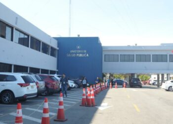 Salud afirma solo se han detectado tres casos variante JN.1; pide aplicar medidas de higiene y vacunarse