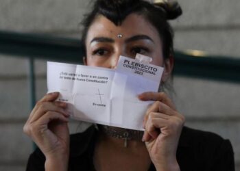 3 claves que explican por qué Chile rechazó la segunda propuesta para cambiar la Constitución (y qué pasa ahora)