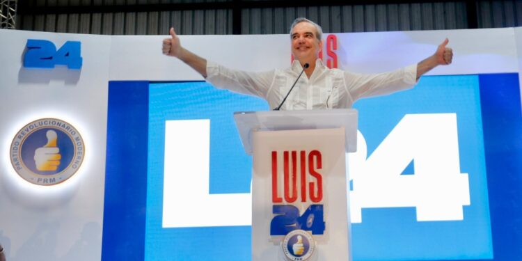 Luis Abinader ganaría en primera vuelta las elecciones,  según encuesta CID