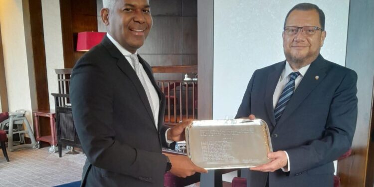 Embajadores latinoamericanos en Egipto reconocen a diplomático de RD