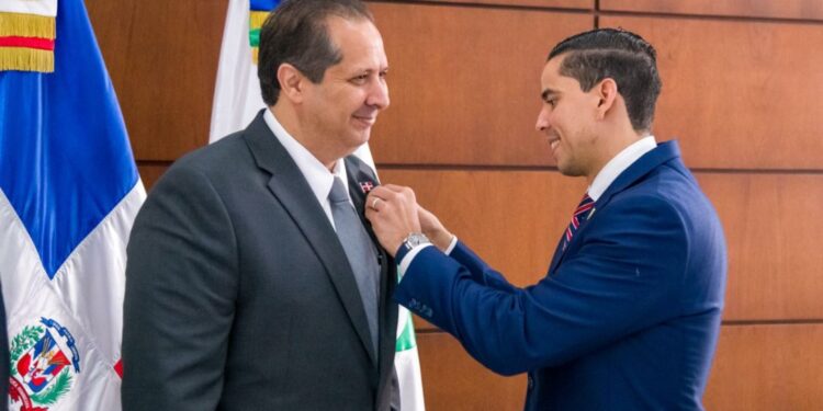 Ministro de Salud asume vicepresidencia del Consejo Nacional de la Seguridad Social