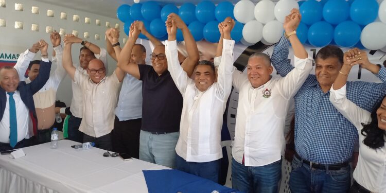 Presidente municipal PRD y frentes de masas en Santo Domingo Oeste se juramentan en el PRM