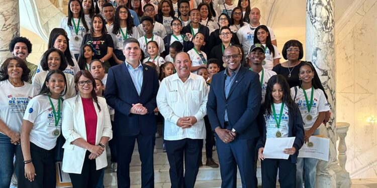 República Dominicana concluye exitosamente exposición de arte en el Departamento de Estado de Puerto Rico