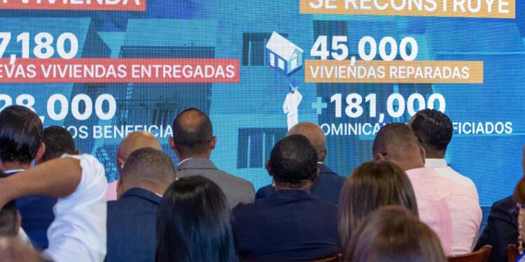 Presidente Abinader enumera construcciones de su gestión, afirmando que solo Obras Públicas entregó más de 300 obras por más de RD$71 mil millones