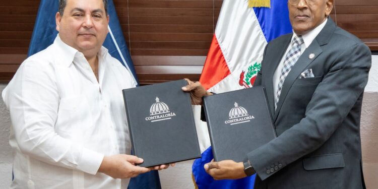 Contraloría y Servicio Nacional de Salud acuerdan desarrollar programas comunes en beneficio de la ciudadanía
