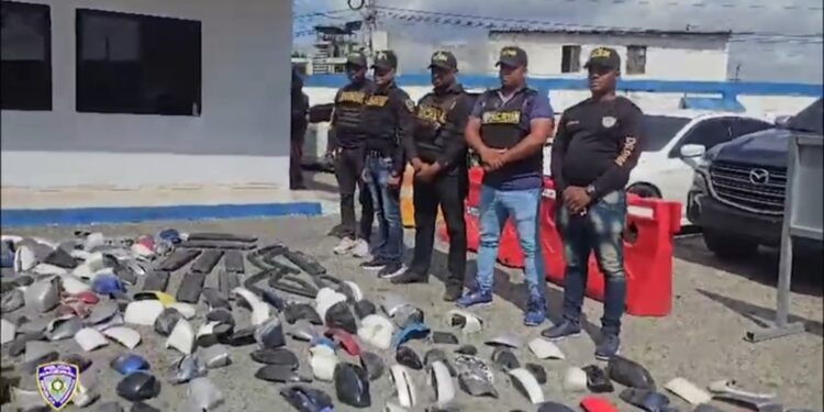 Policía Nacional recupera de accesorios robados a vehículos en las vías