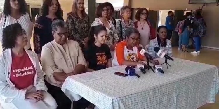 Ante ola de violencia contra las mujeres, feministas convocan para el 10 de este mes, en el Parque Colón