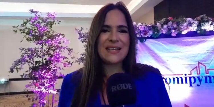 Promipymes reconoce emprendedoras por desempeño económico. Video