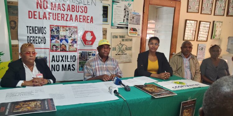 Amenazados de desalojo de diversos sectores en SDE y otras localidades piden a Abinader parar esa acción