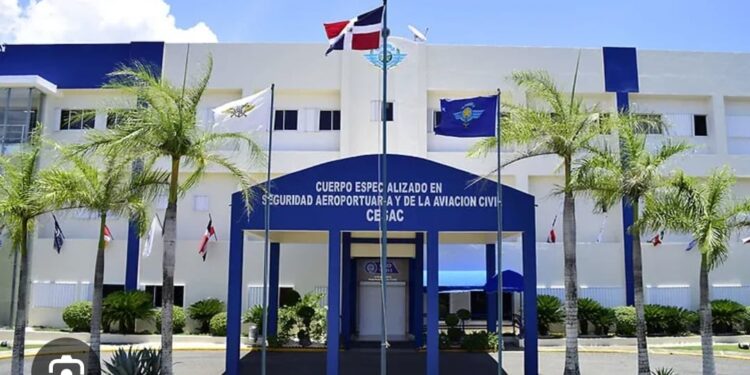 Arajet y CESAC remueven dos pasajeros de vuelo por falsa alarma de objeto explosivo