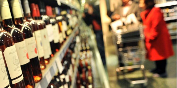Prohíben la venta de alcohol desde el Viernes Santo hasta el Sábado Santo