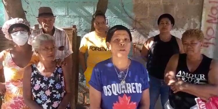 Denuncian persecusión del DICRIM contra joven en Guaricanos a quien tirotearon su vehículo