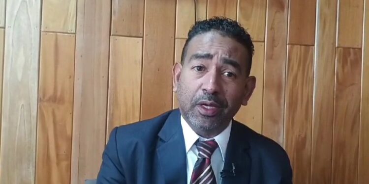 Comunicadores 8.0 rechaza pedimento Participación Ciudadana de suspender “La Semanal” con Abinader