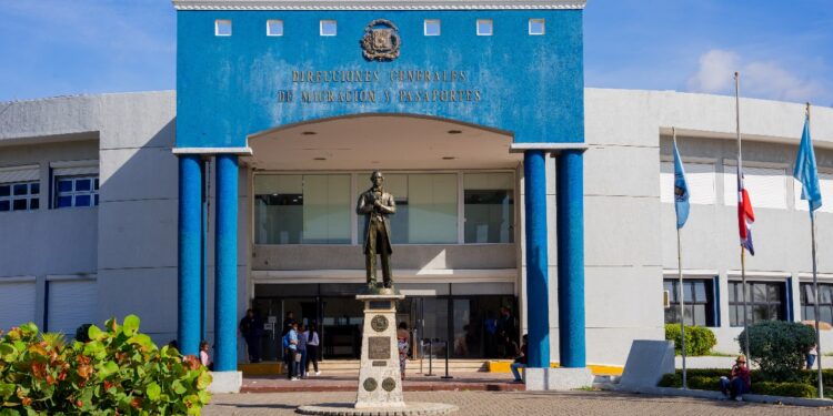 Migración califica de abusivo informe Amnistia Internacional propone detener deportaciones de indocumentados