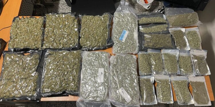 Decomisan 23 paquetes cocaina en AILA ocultos en procesador de computadora