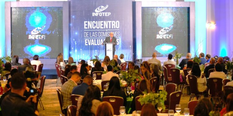 Rafael Santos Badía afirma evaluación de competencias eleva calidad de los técnicos egresados del INFOTEP