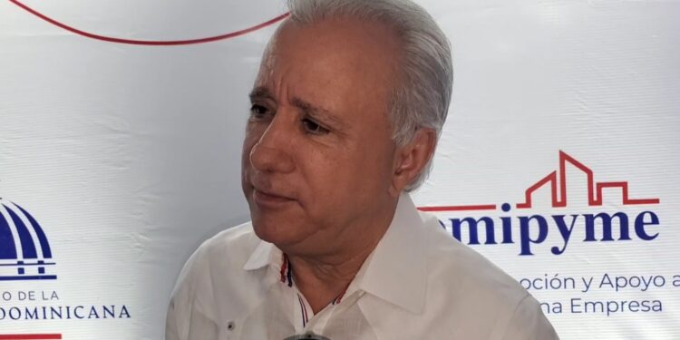 Senador cataloga de irresponsable llamado a desorden, de Danilo Medina