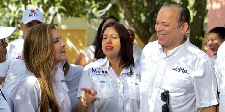 Equipo político Team Élite acompaña a Carolina Mejía en actos políticos en Salcedo