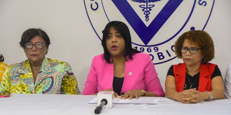 Bioanalistas instan al presidente Luis Abinader a solucionar sus demandas