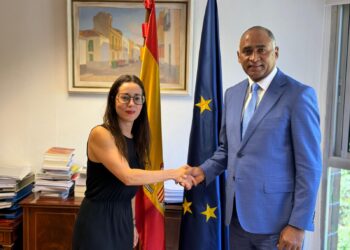 Julito Fulcar sostiene encuentros con funcionarios de alto nivel del congreso y el gobierno español