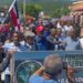 Comunitarios y asociaciones marchan en Barahona contra instalación de grancera en El Cachón