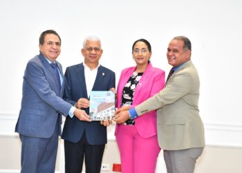 Presidente del Senado Ricardo de los Santos encabeza puesta en circulación de la “Revista Representación”