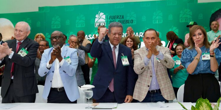 Fuerza del Pueblo deja iniciados los trabajos del Congreso de la organización