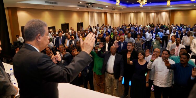 Eligen a Henry Merán para coordinar Congreso de la Fuerza del Pueblo