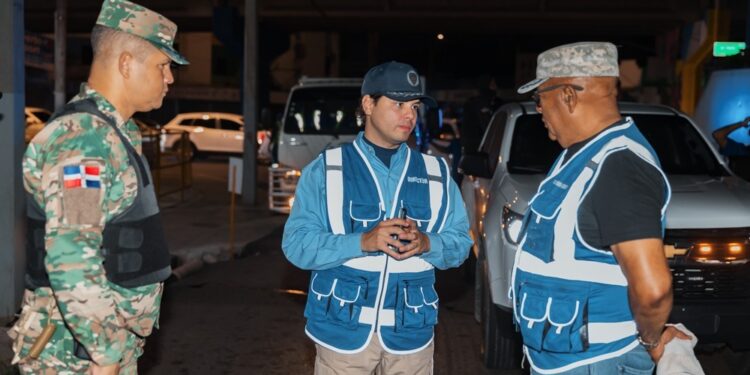 Alcaldía del DN recupera 1.4 kilómetros lineales de aceras en la 27 de Febrero durante operativo