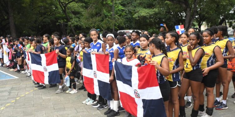 Inauguran 4to. Convivio Municipal de mini-voleiboll&nbsp; femenino Santo&nbsp; Domingo Este 2024