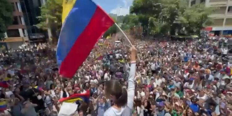 movilización este sábado en Caracas, para demandar  fraude electoral cometido por  Nicolás Maduro