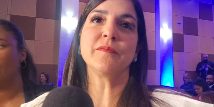 Caida de bolsas de valores internacional no afecta economía del país, aclara PRODOMINICANA