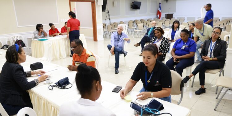 Jornada Salud Cardiovascular en el Senado beneficia a más de cien colaboradores