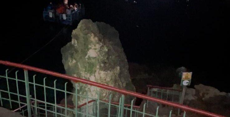 Denuncian usuarios parque ecoturistico Los Tres Ojos son abligados a pagar con tarjeta