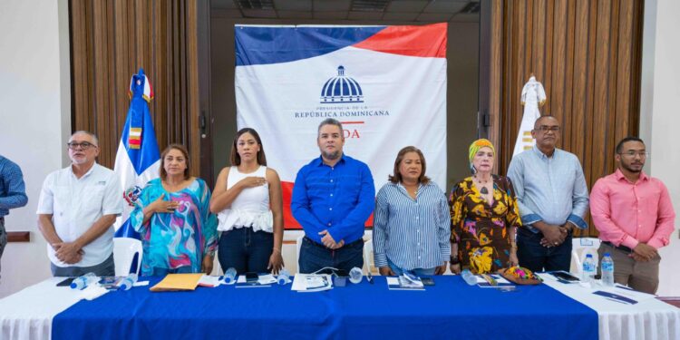 FEDA lleva mano amiga del Gobierno a Los Alcarrizos y beneficia a cientos de familias con los programas que se ejecutan
