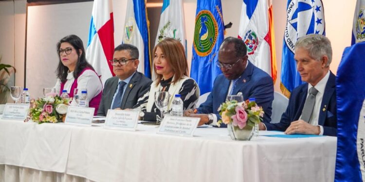 Primer Foro Estratégico de Turismo Deportivo del PARLACEN inicia en República Dominicana