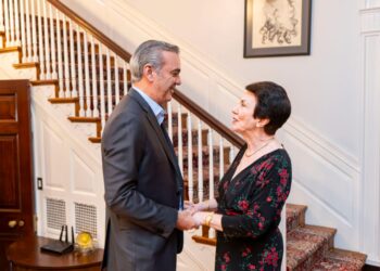 Sonia Guzmán resalta liderazgo internacional del presidente Luis Abinader durante encuentro líderes políticos y diplomáticos en Washington