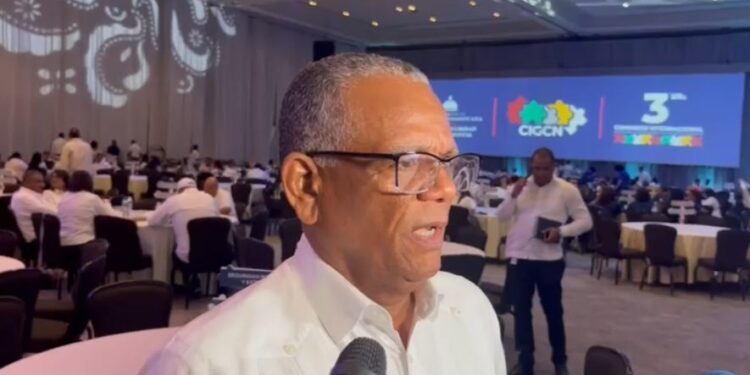 Venancio Alcántara asegura hay una campaña de descrédito contra República Dominicana y Migración