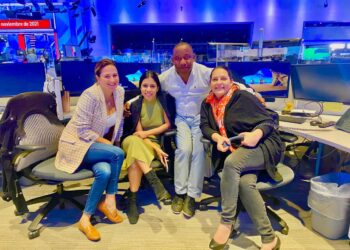 Dominicano Ramón Carmona recibe Premio Emmy por su destacada labor en Noticiero Univisión