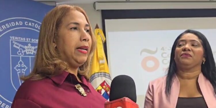 Propondrán creación de compañías analicen noticias falsas difundidas por redes sociales