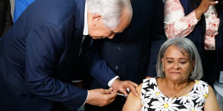 Ministerio de Salud inicia jornada de vacunación contra la influenza