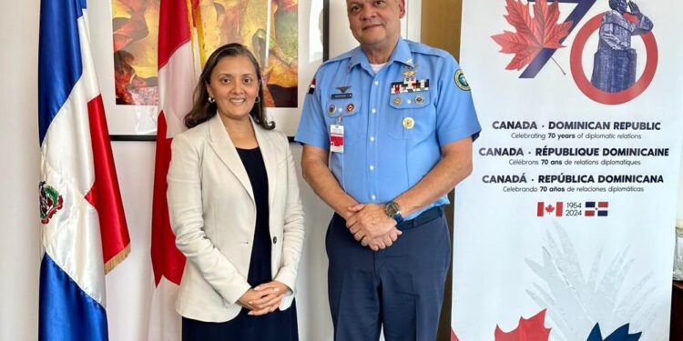 Reunión entre el Director del CESAC y la Embajadora de Canadá: Un paso clave hacia la seguridad aeroportuaria bilateral
