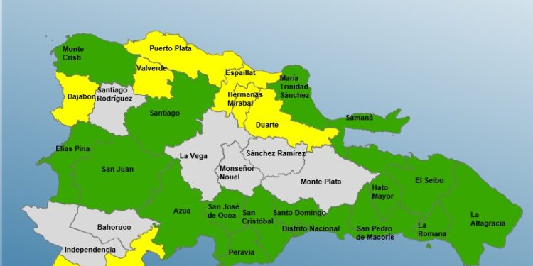 COE mantiene 25 provincias en alerta por incidencia de una vaguada
