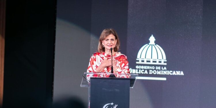 Vicepresidenta Raquel Peña encabeza XX Premio Nacional a la Calidad del Sector Público Dominicano