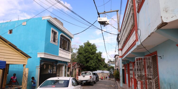 EDEEste avanza en reducción de pérdidas de energía en Las Malvinas Santo Domingo Norte