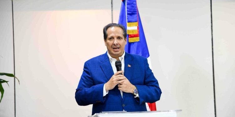 Ministro de Salud exhorta a llevar un estilo de vida saludable para prevenir y controlar la diabetes