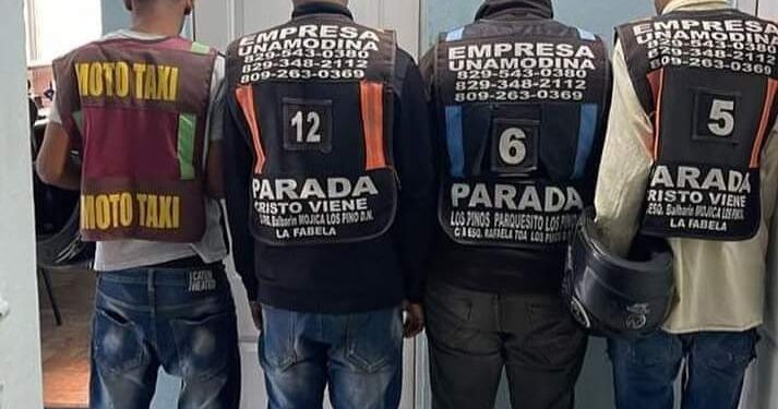 DICRIM apresa a cuatro motociclistas captados robando alimentos de camiones transitaban por avenida El Puerto
