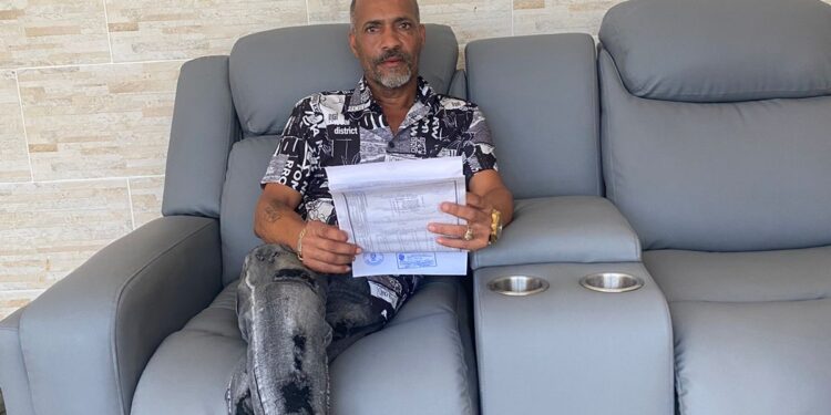 Micro empresario responde a amenazas de nacional haitiano y lo responsabiliza de traficar ilegales